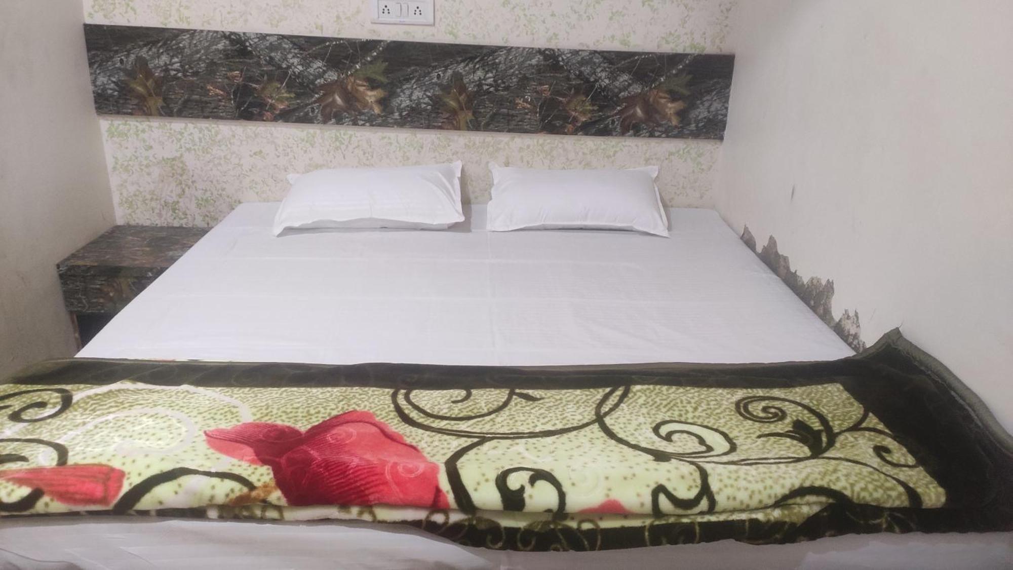 Guest house Shree Radha Rani Seva Sadan